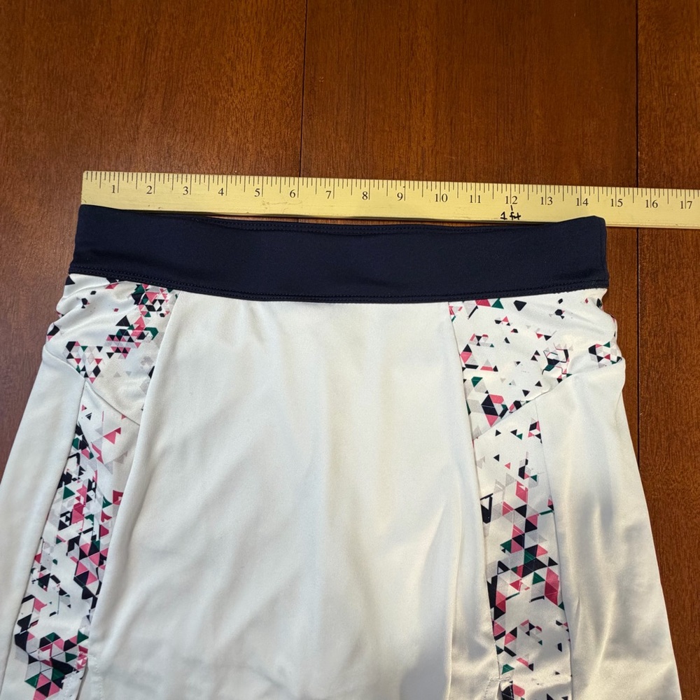 PGA Tour Whit with Colorful Geometric Design Skort Small - Picture 10 of 13